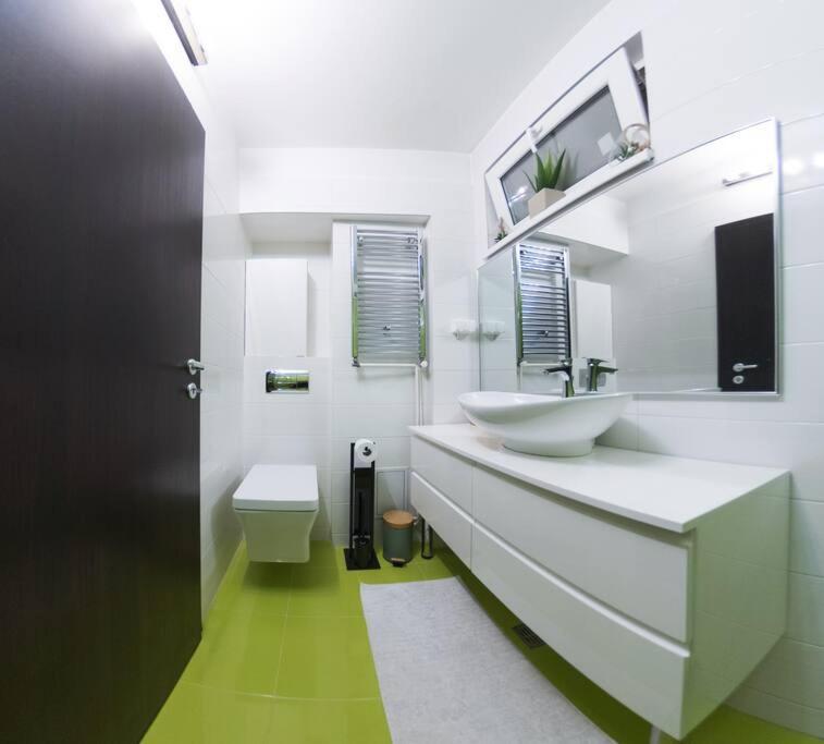 Central Oasis Leilighet Bucureşti Eksteriør bilde